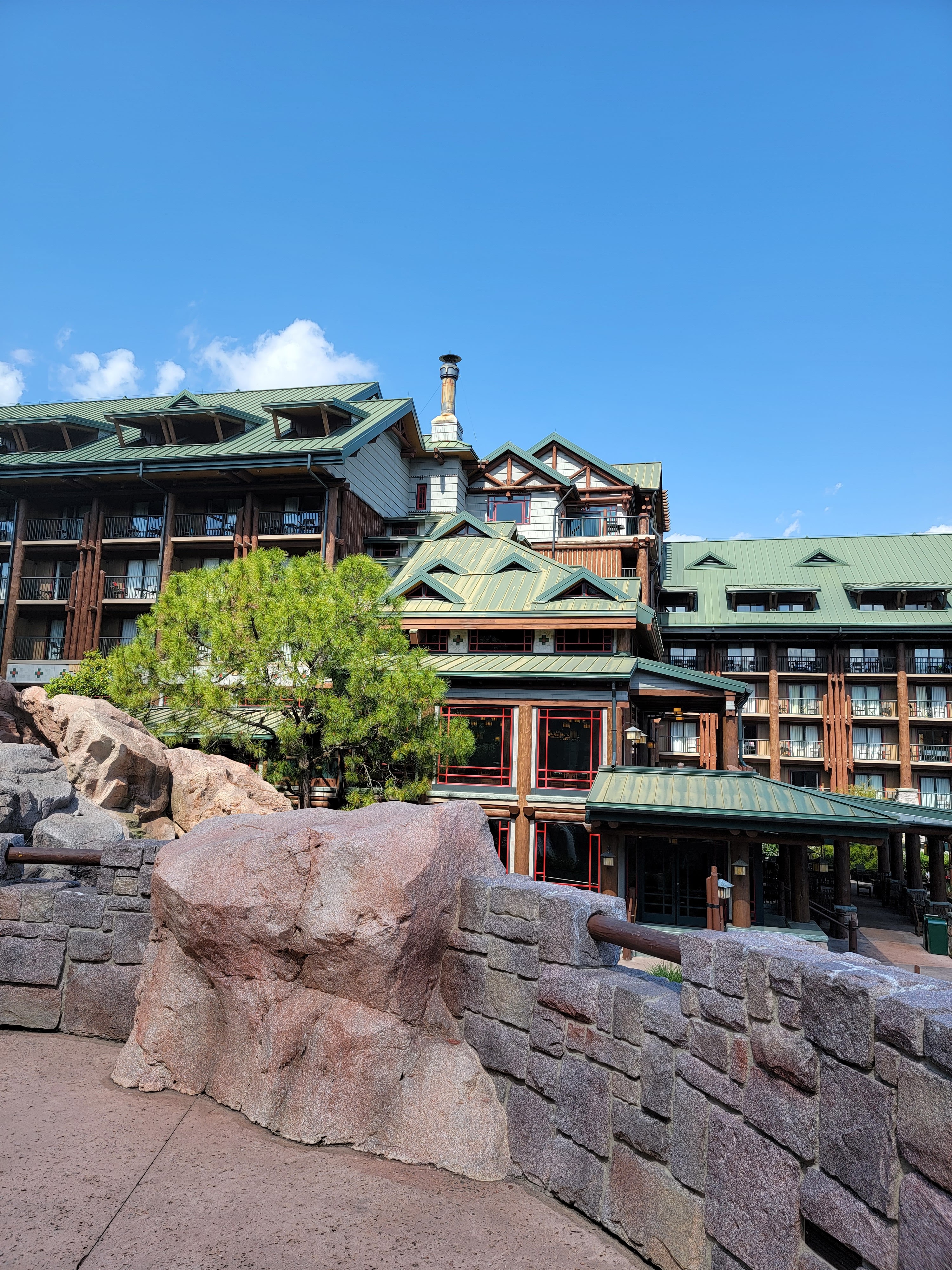 whispering canyon cafe // disney world's wilderness lodge caravan sonnet