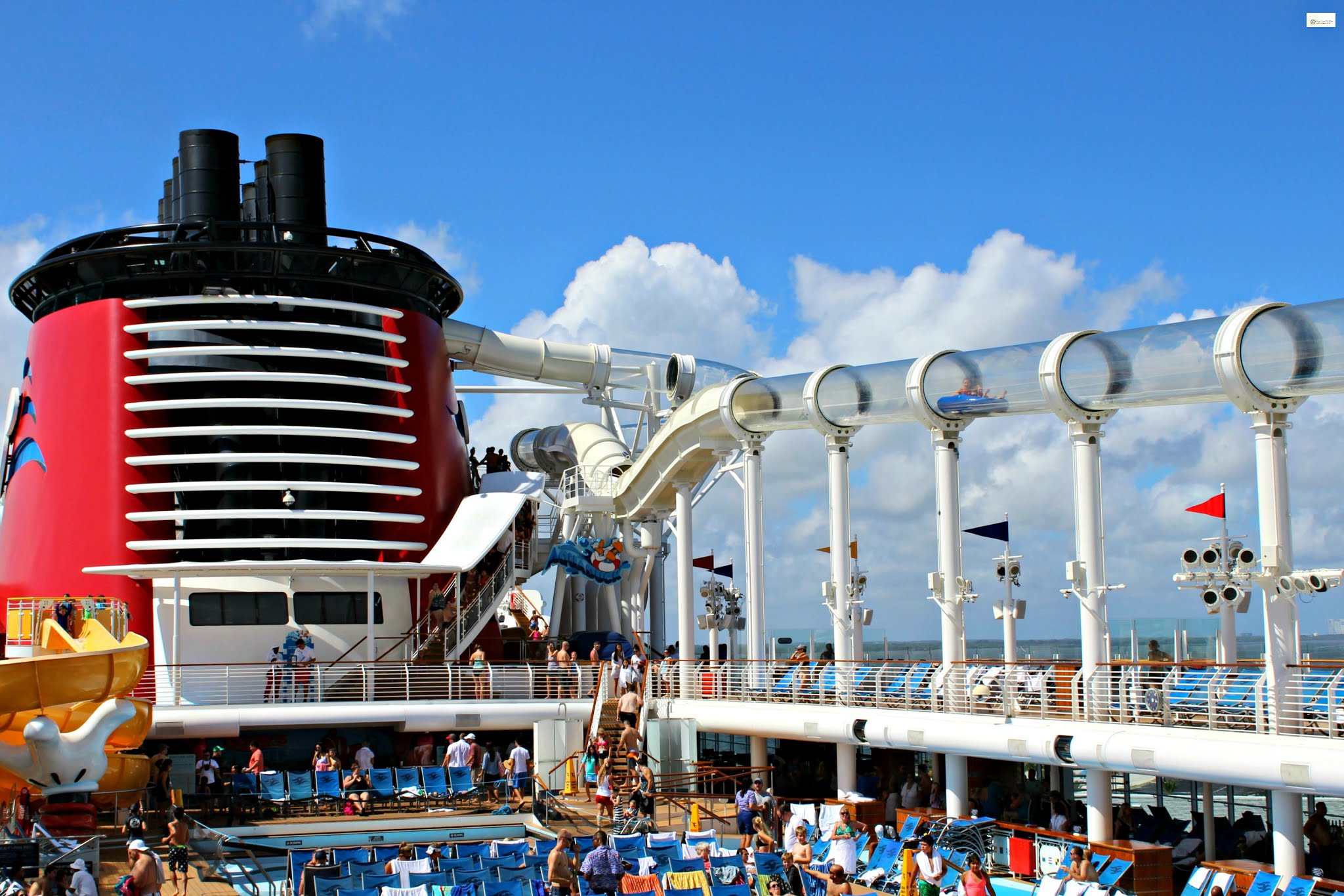 5 must pack items for a disney cruise to the bahamas caravan sonnet