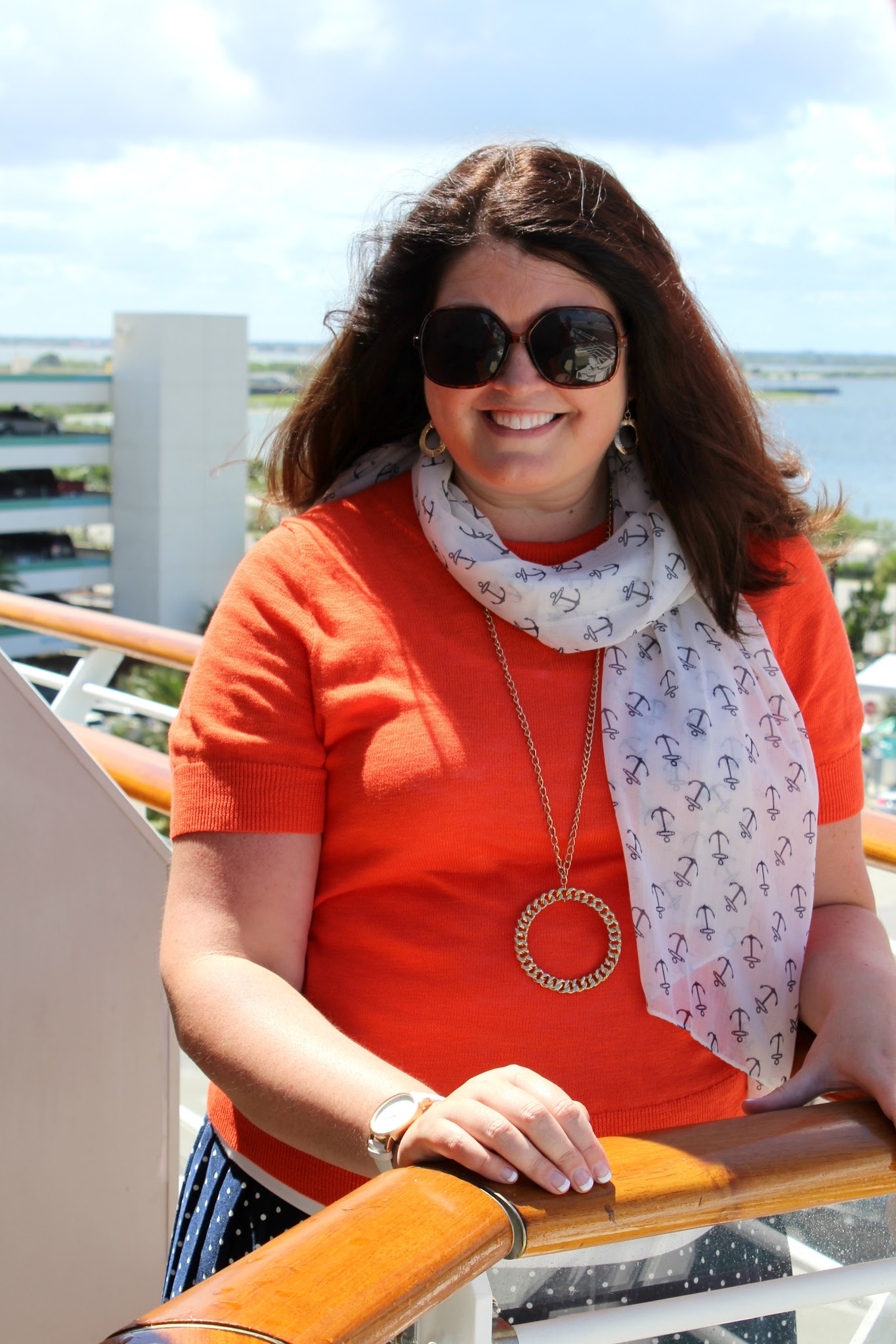 5 must pack items for a disney cruise to the bahamas caravan sonnet