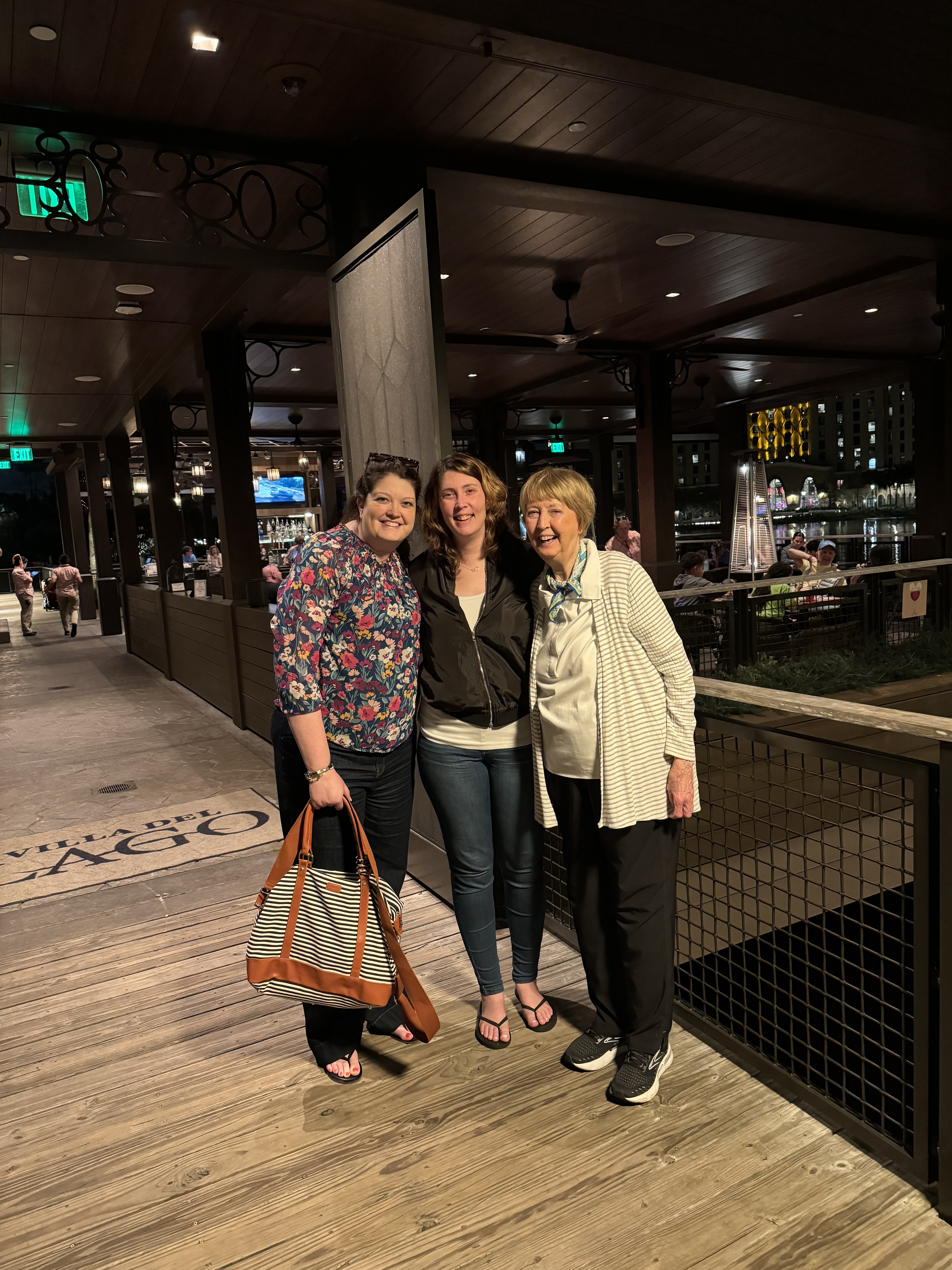 three bridges bar and grill at villa del lago // disney's coronado springs resort // orlando, florida caravan sonnet