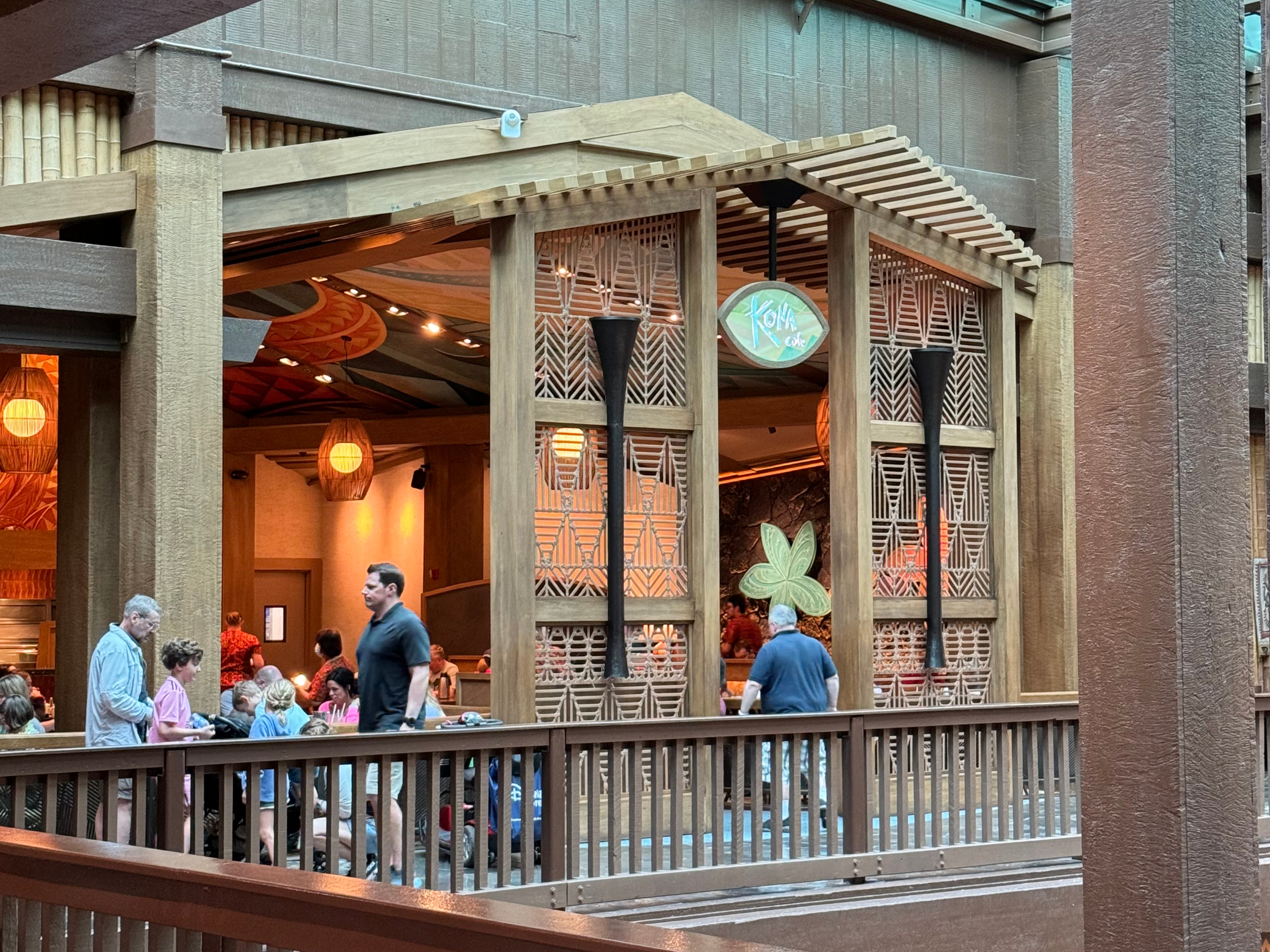 kona cafe // polynesian village resort caravan sonnet- disney world resort