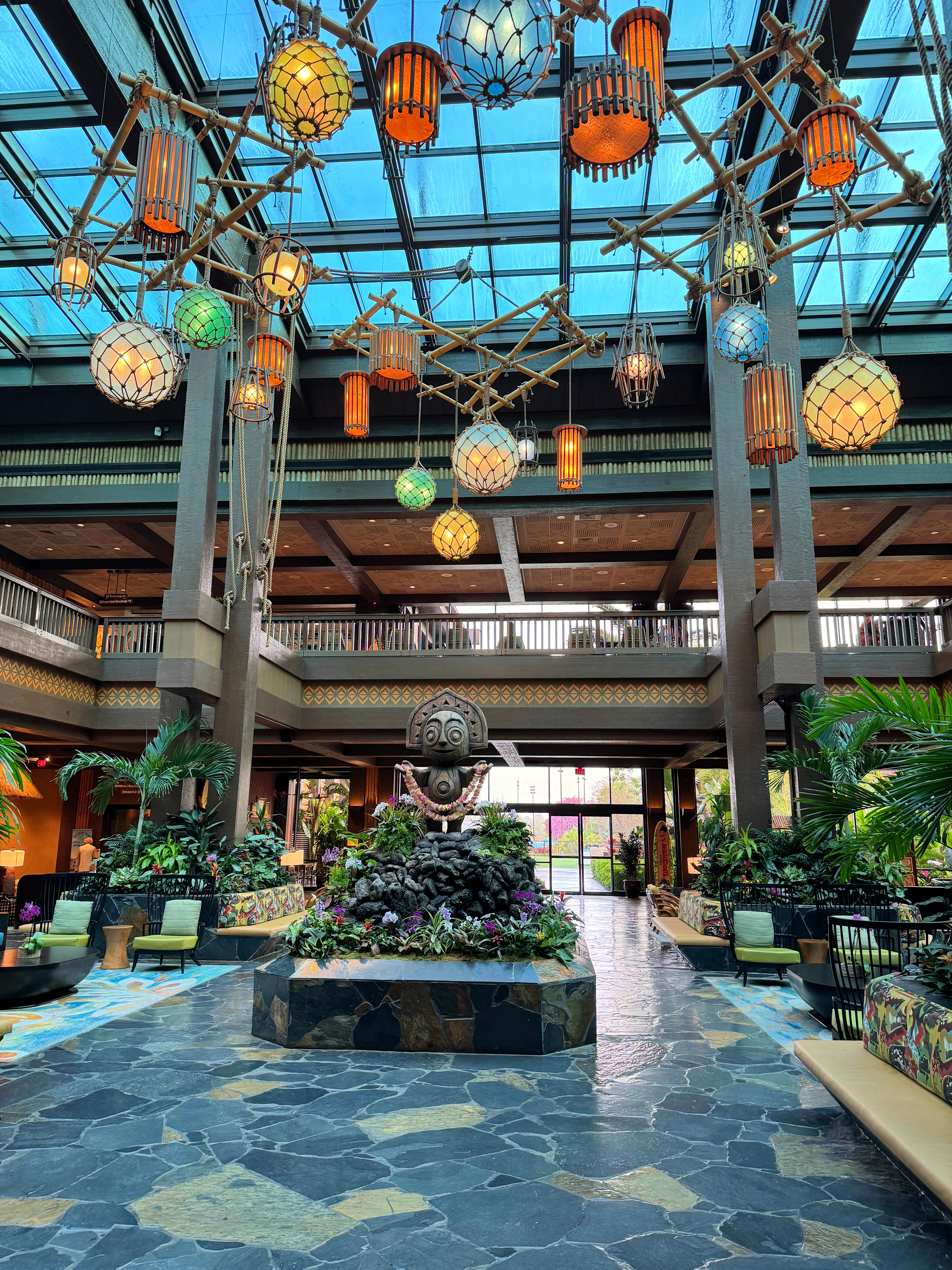 kona cafe // polynesian village resort caravan sonnet- disney world resort